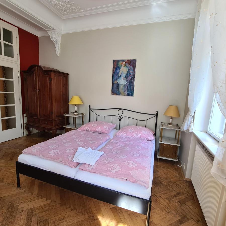 Apartmany Vila Liberty كارلوفي فاري المظهر الخارجي الصورة