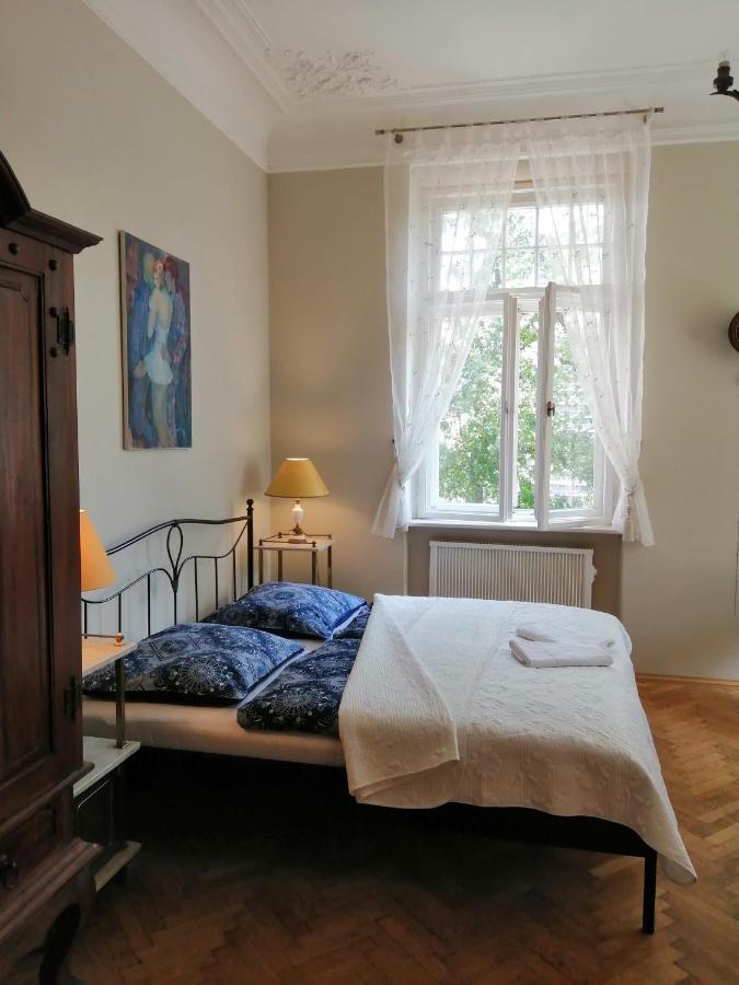 Apartmany Vila Liberty كارلوفي فاري المظهر الخارجي الصورة